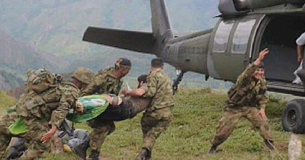 FUERTES COMBATES entre el Ejército colombiano y las FARC en Nariño