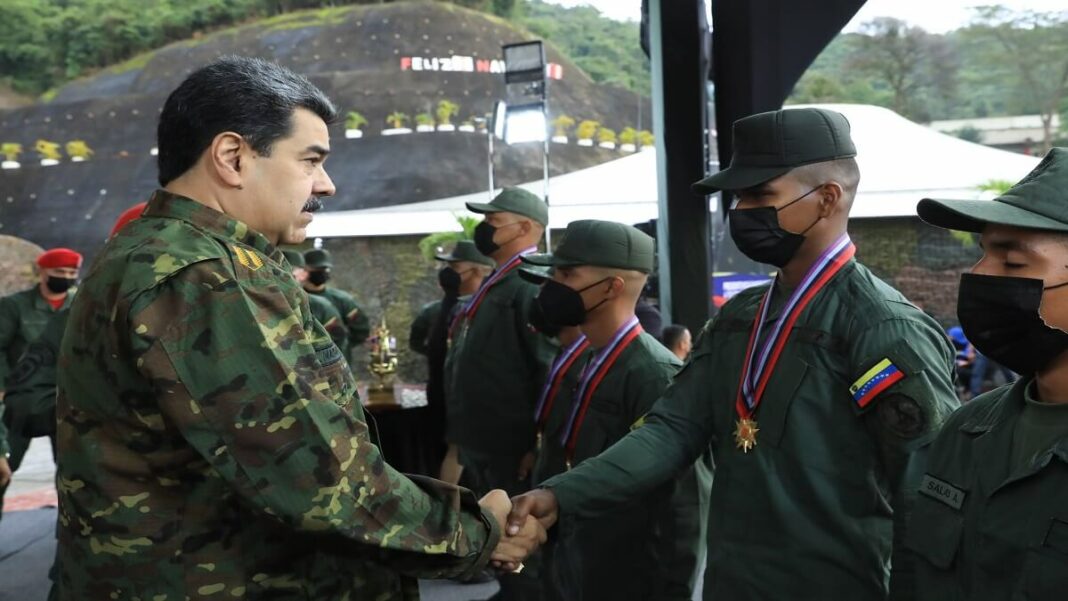 Maduro hizo varios reconocimientos a la FANB en la salutación de Fin de Año. Foto cortesía