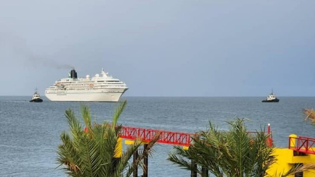 El crucero Amadea es el primero de su tipoi en arribar a aguas venezolanas en 15 aós. Foto cortesía