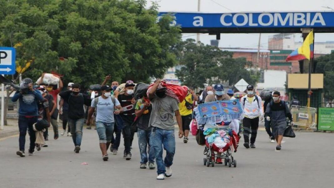 Parte de los migrantes venezolanos que regresan a Colombia usan ese país como punto de paso. Foto referencial