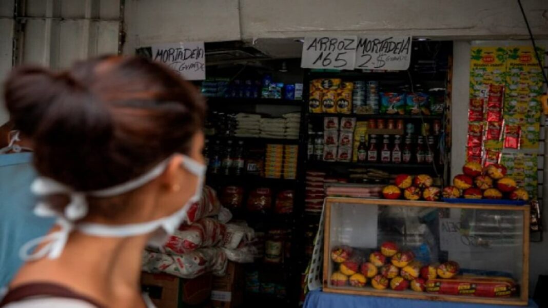 Los precios de los alimentos siguen aumentando, tanto en dólares como en bolívares. Foto referencial