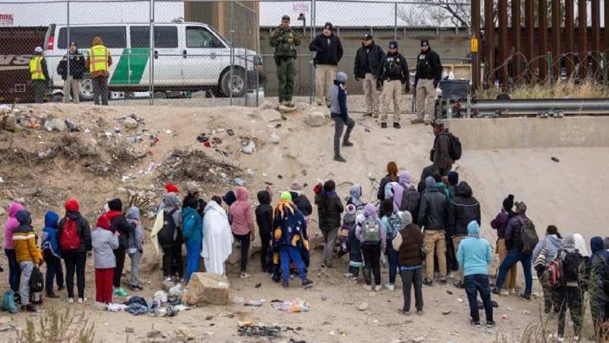 Los migrantes que llegan a EE.UU. por México tienen varios obstáculos para entrar. Foto referencial