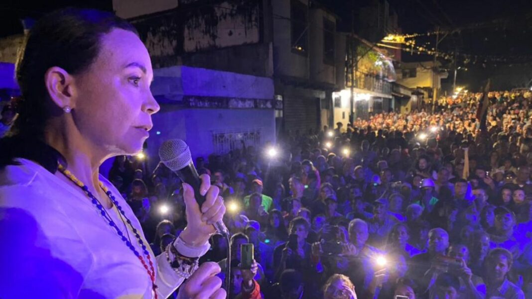 Así fue la gira de María Corina Machado por Mérida.