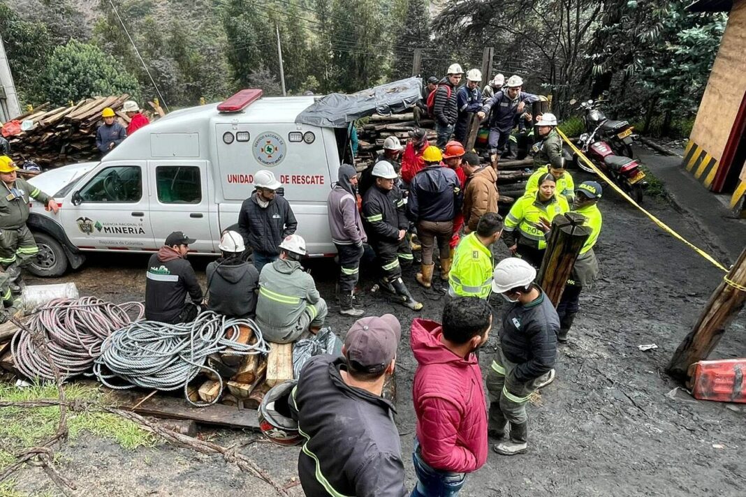 Explosiones en minas de carbón en Colombia, tratan de rescatar a 11 mineros atrapados