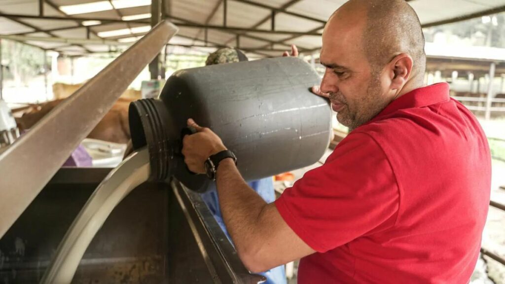 El venezolano abogado de profesión de raíces llaneras se adentró en el mundo de la fabricación de quesos. 