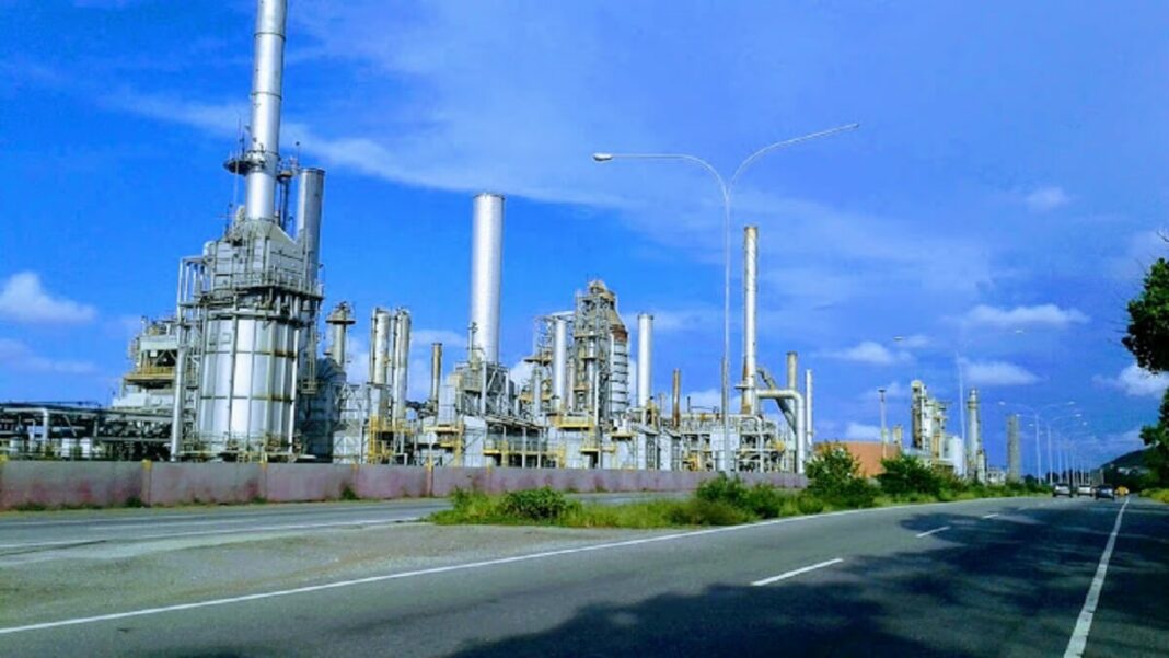 La refinería de El Palito había comenzado a trabajar hace apenas unos días. Foto referencial