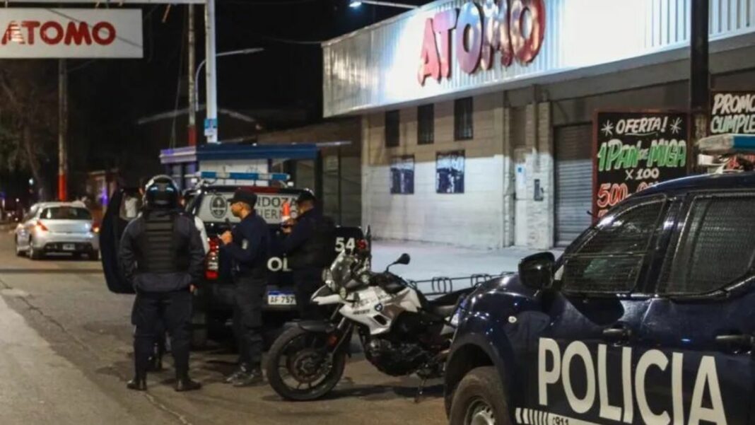 Saqueos en Argentina deja varios detenidos .