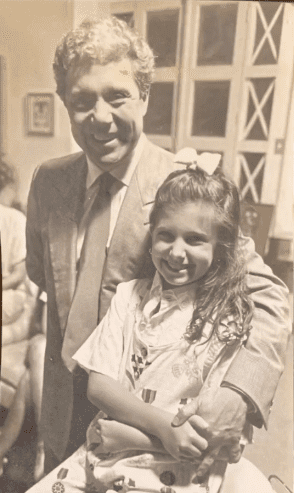 Laura Termini en Crecer con papá, junto a Guillermo González. Foto Instagram