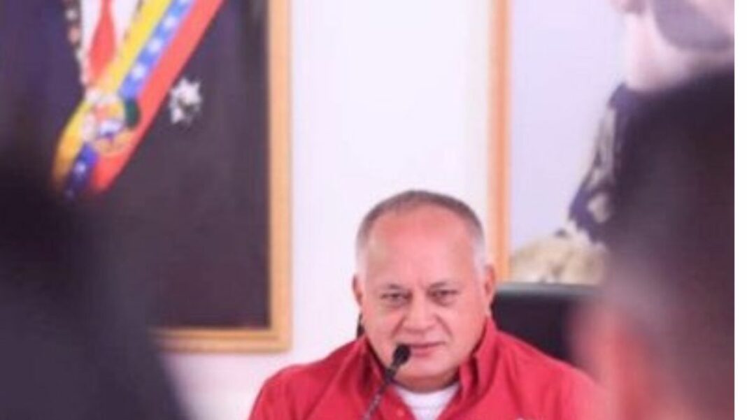 Diosdado tildó de delincuente a Bob Menéndez.