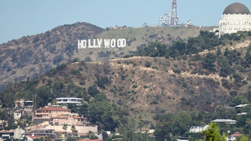 Guionistas de Hollywood acuerdan terminar huelga
