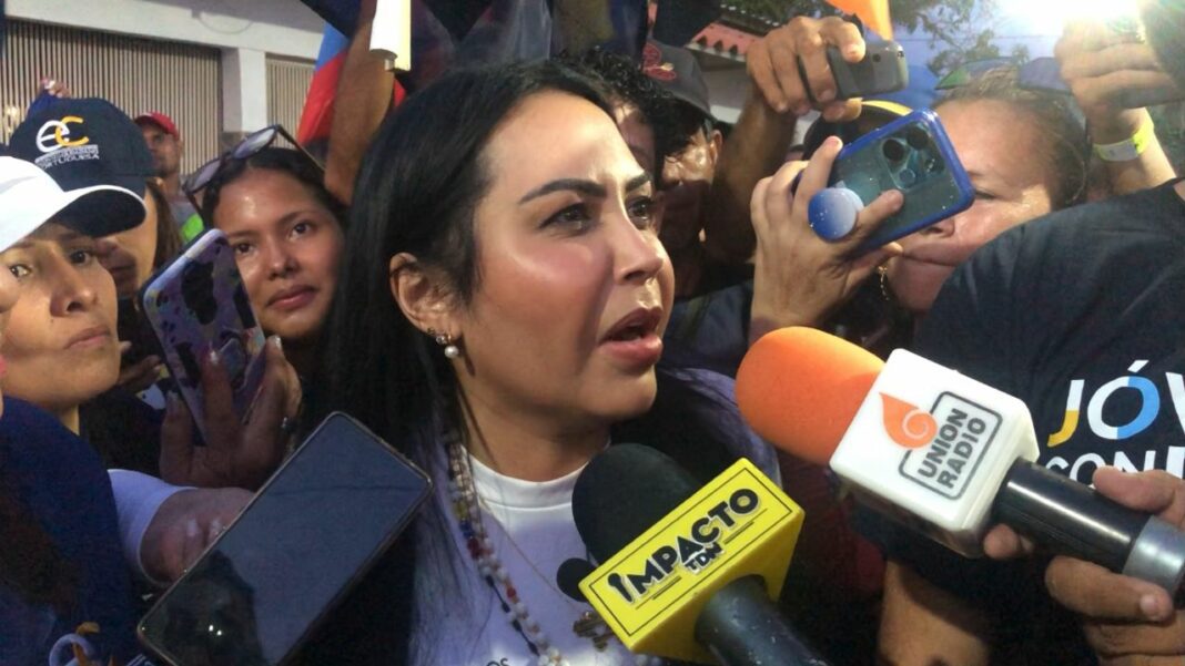 Delsa Solorzano se las cantó a Maduro.