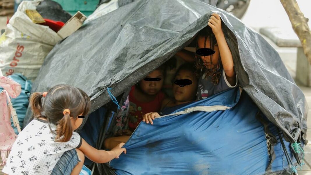 Hay varios niños migrantes detenidos en Curazao. Foto referencial