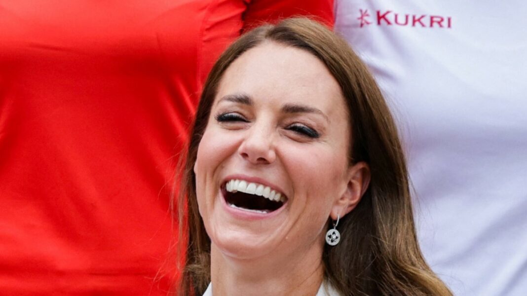 Como no lo creían, TMZ muestra el video de Kate Middleton comprando verduras